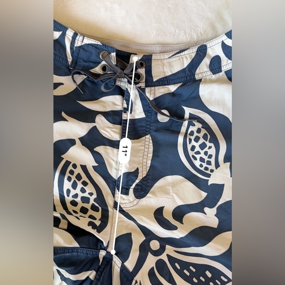 Patagonia WaveFarer Vintage Board Shorts Men’s 33 Blue White - Picture 7 of 12